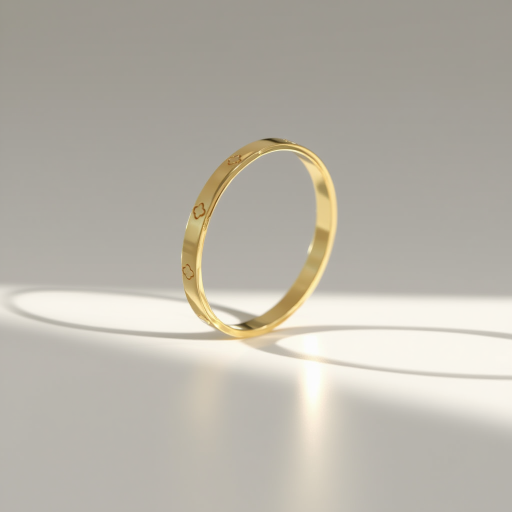 Clover Love Bangle